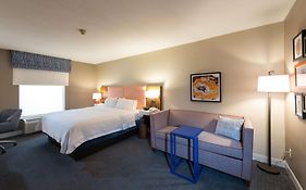 Hampton Inn And Suites Jamestown