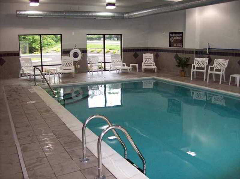 Hampton Inn And Suites Jamestown Facilities photo